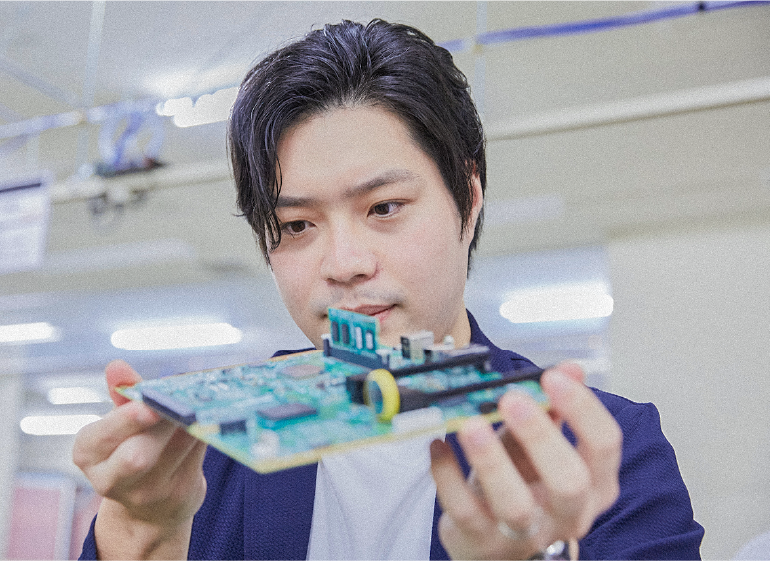 日々の業務について 社員画像